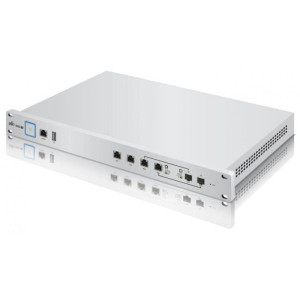 Шлюз Ubiquiti UniFi Security Gateway USG-PRO-4 (2xGE, 2xCombo, 1x RJ45 Serial Port) Шлюз Ubiquiti UniFi Security Gateway USG-PRO-4 (2xGE, 2xCombo, 1x RJ45 Serial Port)