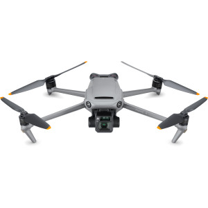 Квадрокоптер DJI Mavic 3 Fly More Combo (CP.MA.00000452.02) Квадрокоптер DJI Mavic 3 Fly More Combo (CP.MA.00000452.02)