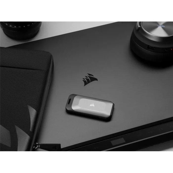 Накопитель наружный SSD Portable USB 1.0TB Corsair EX100U Black (CSSD-EX100U1TB)